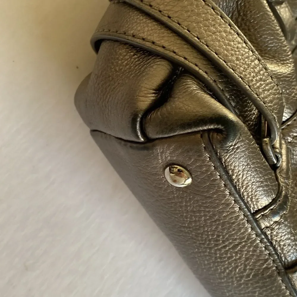 MICHAEL KORS Metallic Silver Gray Pebbled Leather Hobo Style Bag